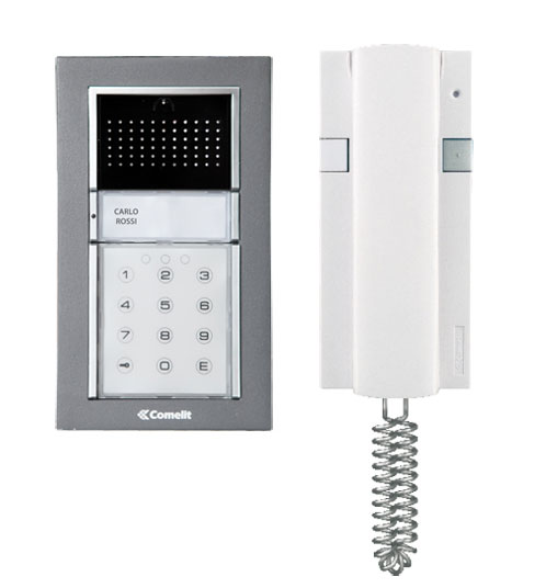 com8241i.jpg
